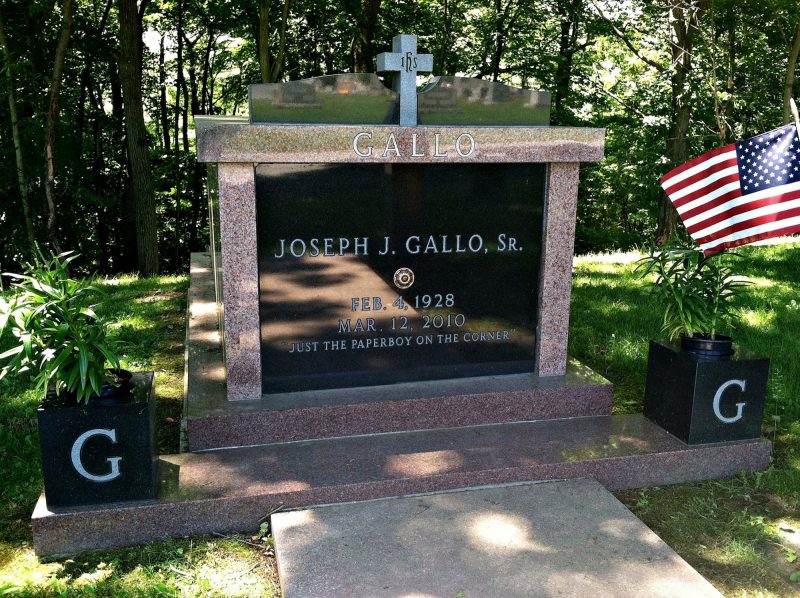 Individual One Person Mausoleum Gallo